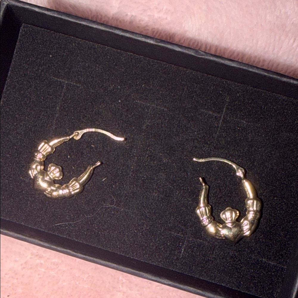 14K Solid Gold Claddagh Hoop Earrings - 14mm - Picture 4 of 6